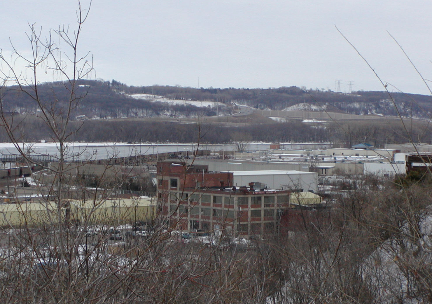 Imagem de referência de South Saint Paul, descrito nos dados abertos como cidade em Minesota, EUA