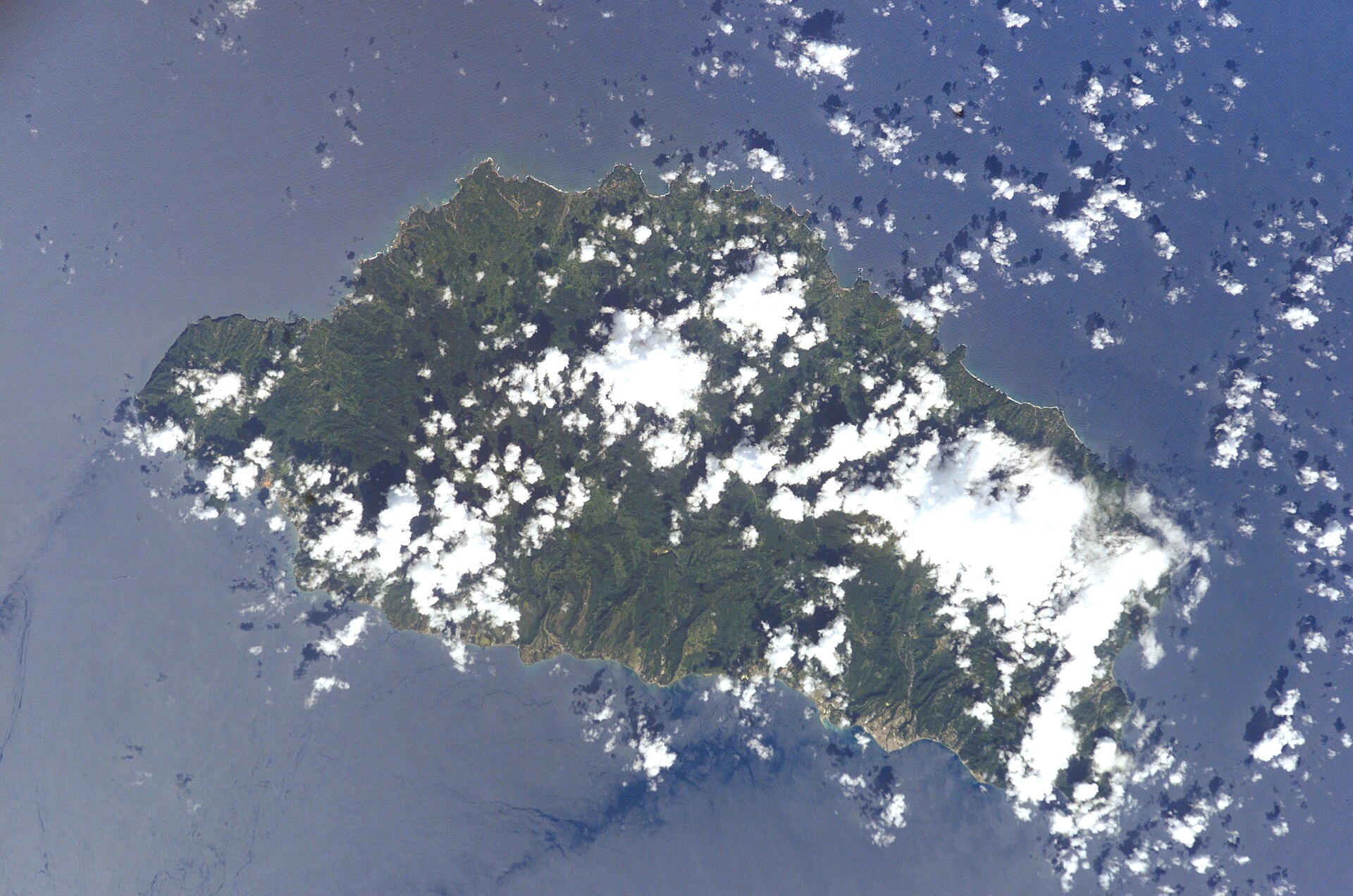 Imagem de referência relacionada a Dominica, item descrito como país no Caribe