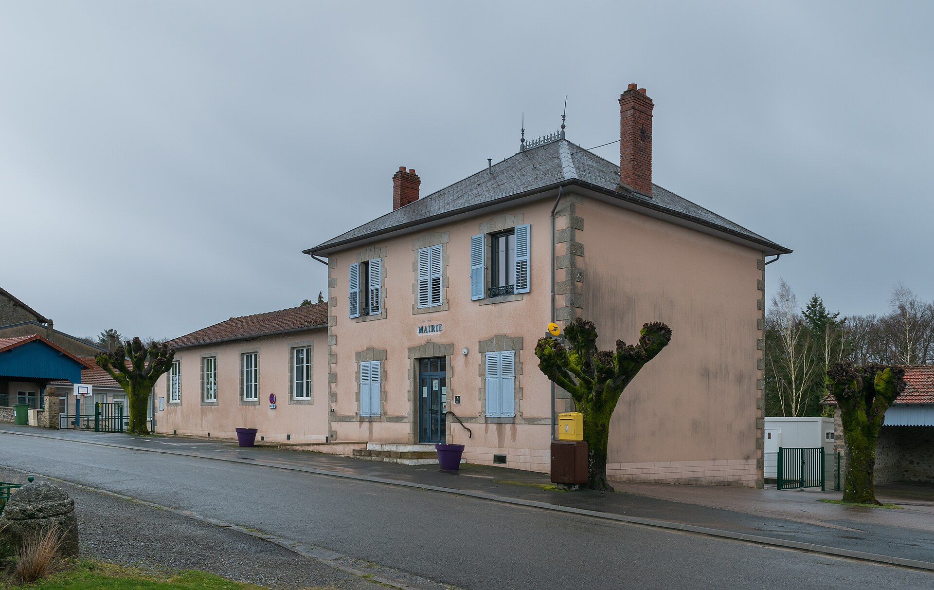 Imagem de referência de Champnétery, descrito nos dados abertos como comuna francesa