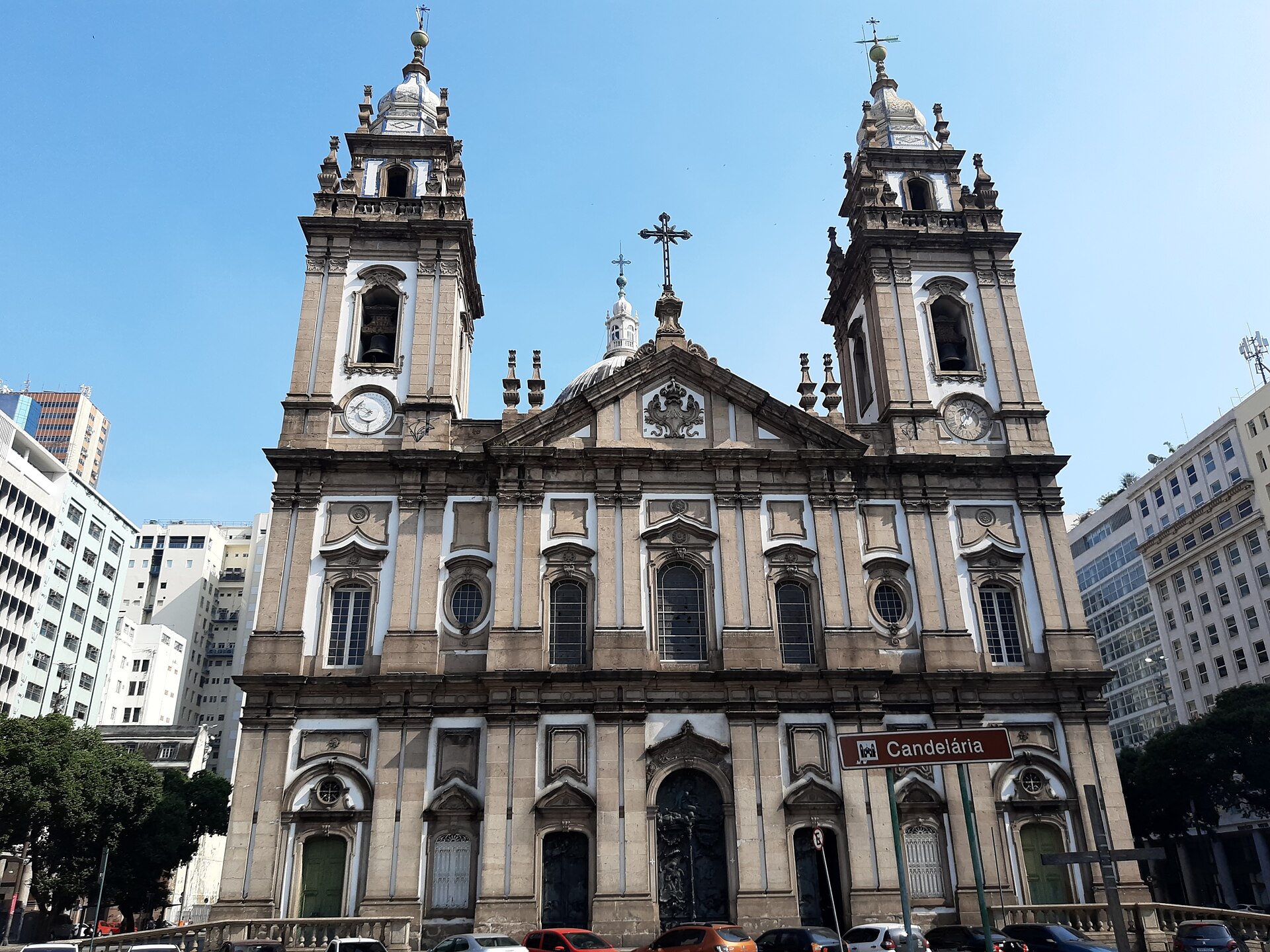 Imagem de referência de Igreja de Nossa Senhora da Candelária, descrito nos dados abertos como igreja no Rio de Janeiro