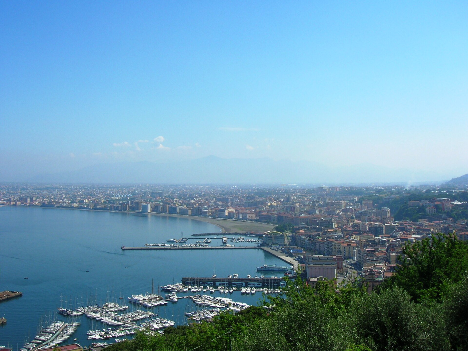 Imagem de referência relacionada a Castellammare di Stabia, item descrito como comuna italiana