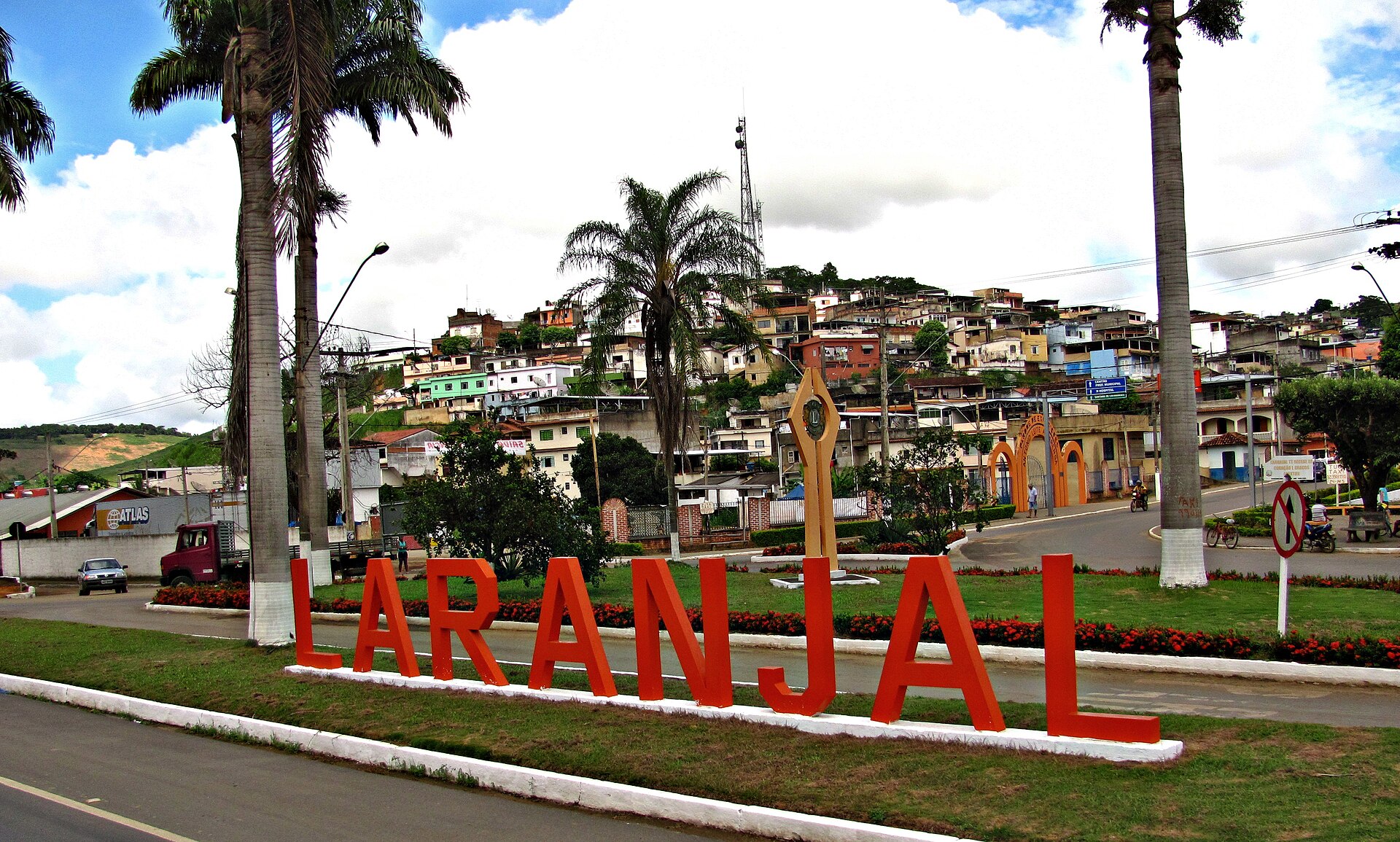 Imagem de referência de Laranjal, descrito nos dados abertos como município brasileiro do estado de Minas Gerais