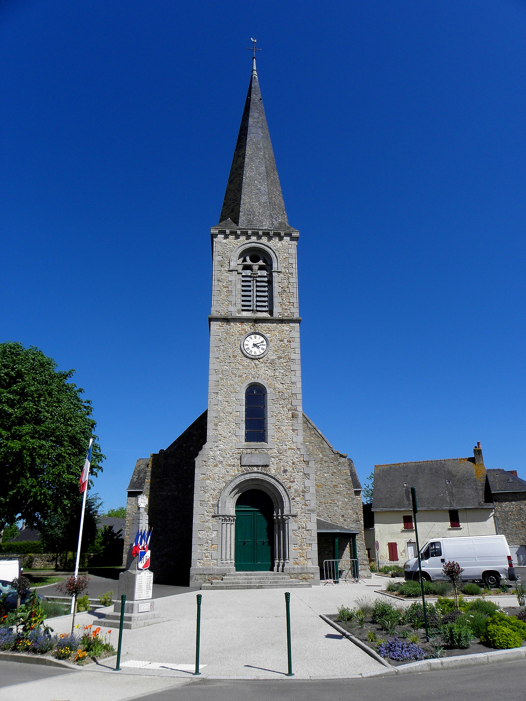 Imagem de referência de Châlons-du-Maine, descrito nos dados abertos como comuna francesa