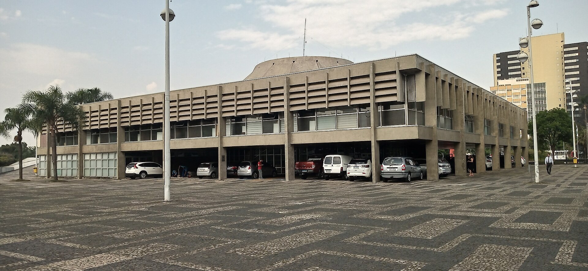 Imagem de referência de Câmara Municipal de Santo André, descrito nos dados abertos como poder legislativo de um município do Brasil