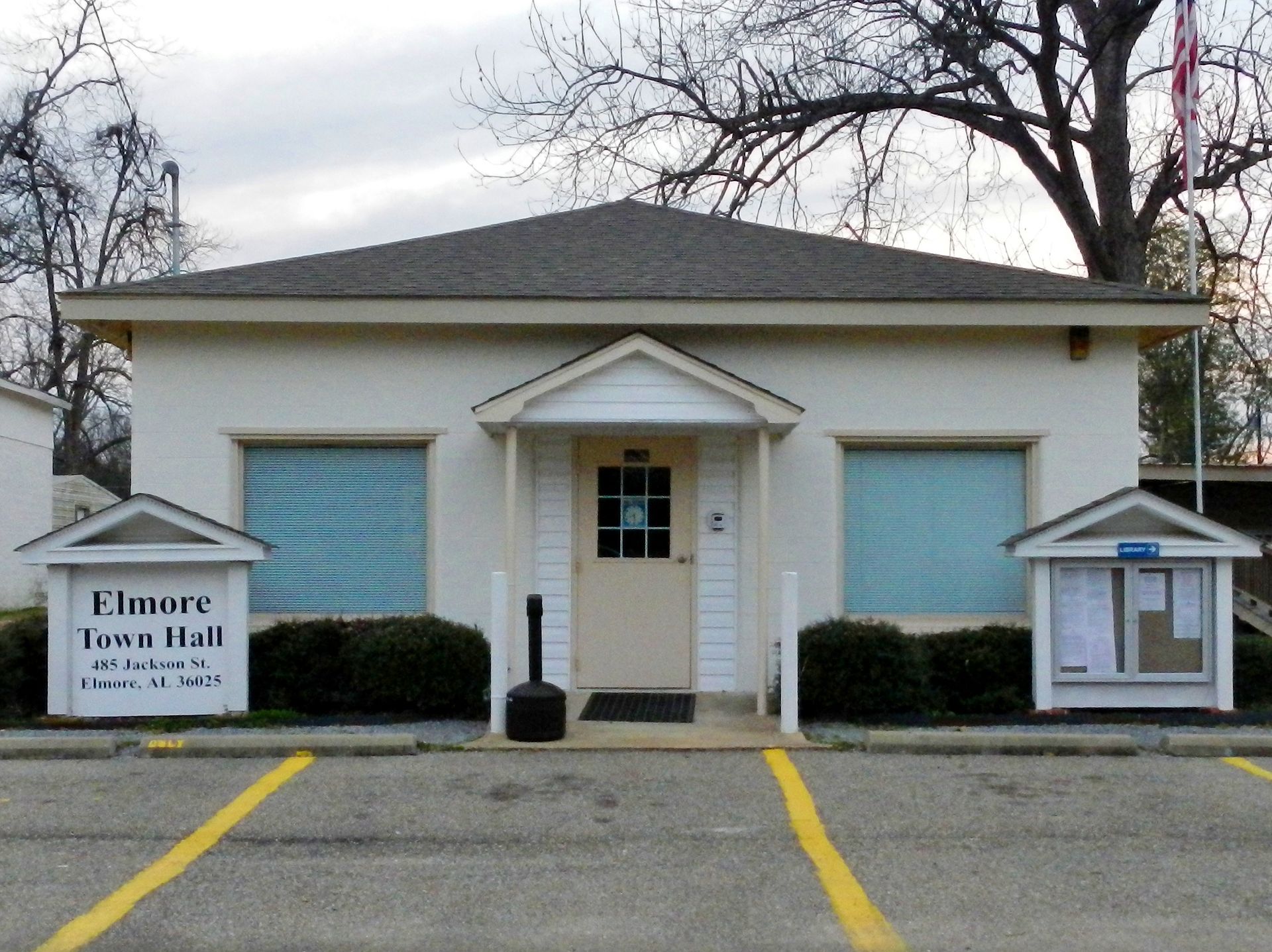 Imagem de referência de Elmore, descrito nos dados abertos como cidade em Alabama, Estados Unidos