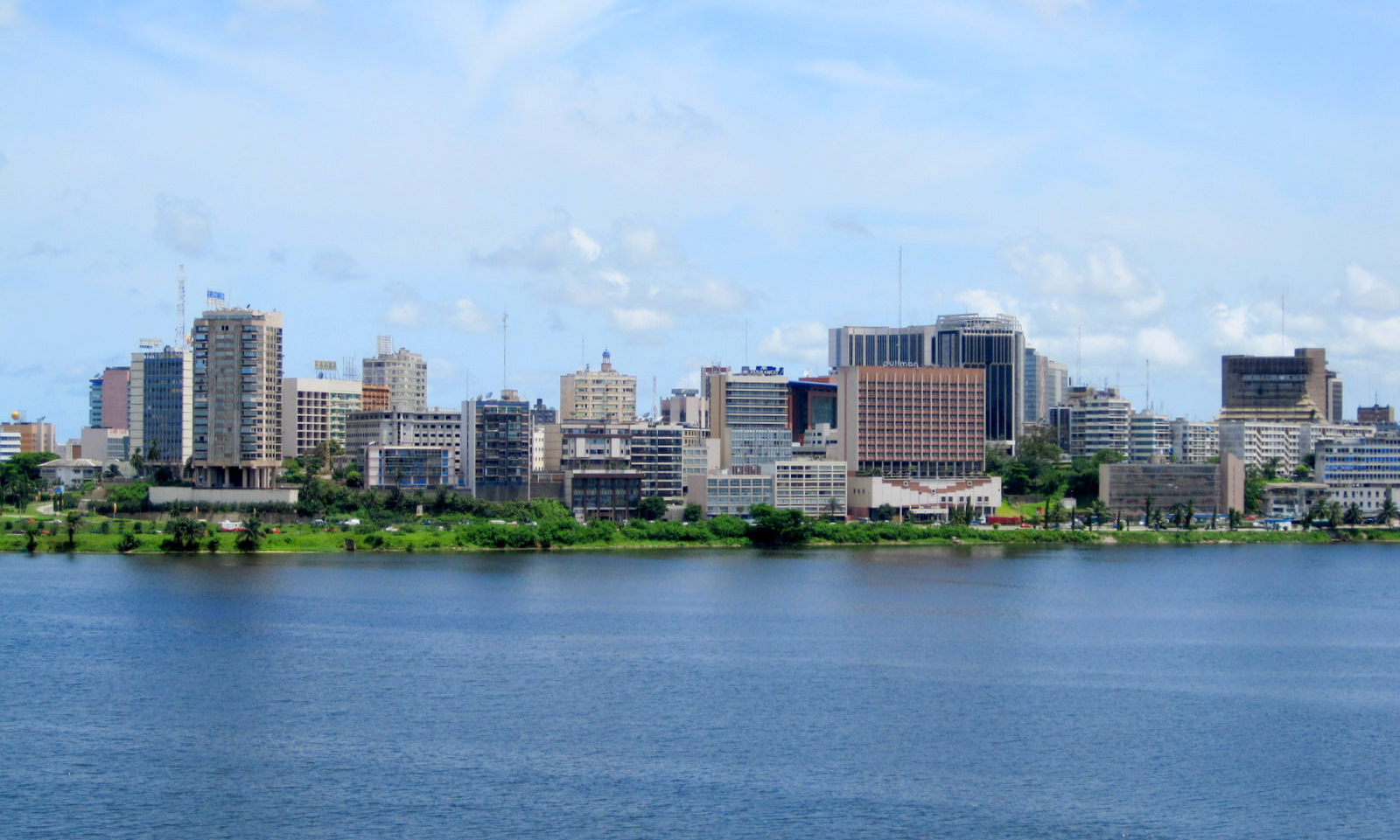 Imagem de referência de Abidjan, descrito nos dados abertos como maior cidade da Costa do Marfim
