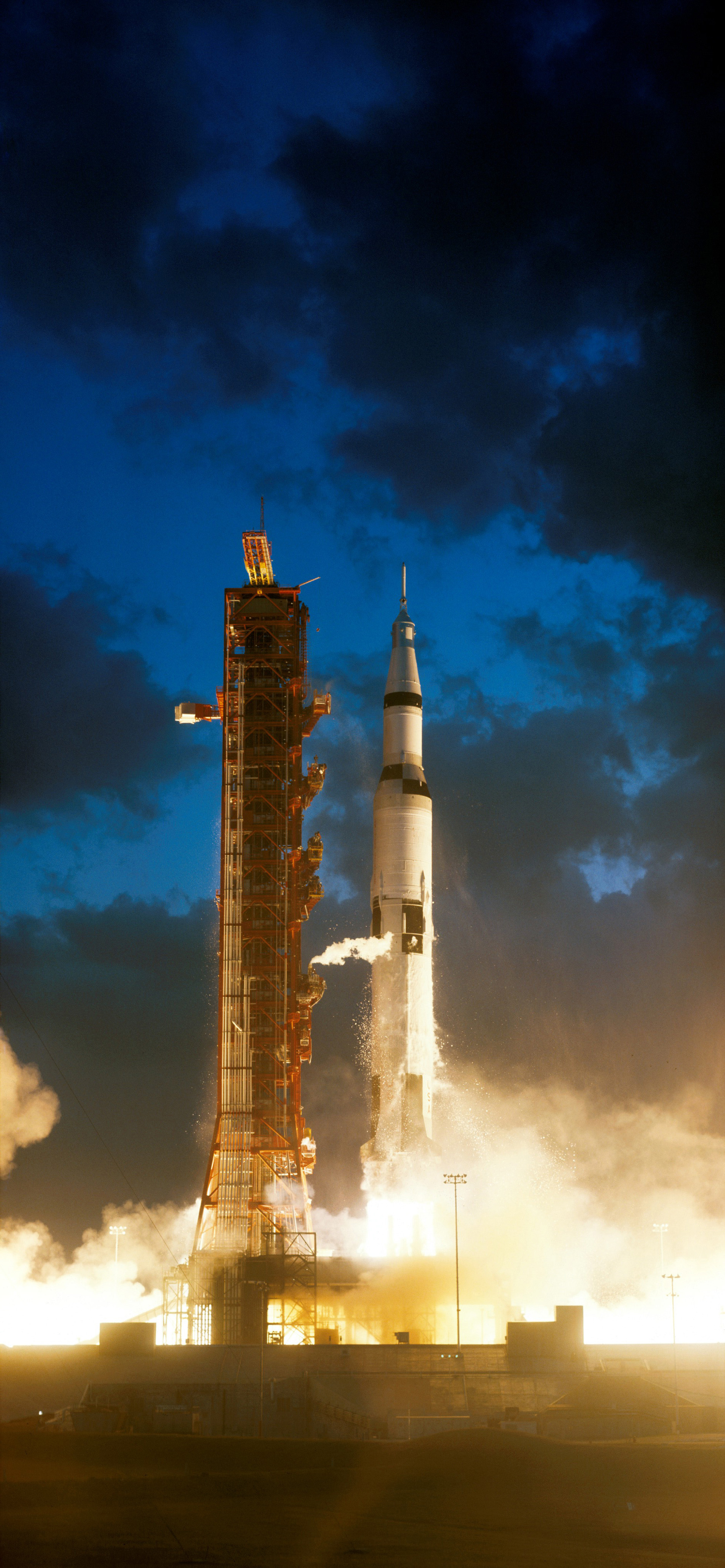 Imagem de referência de Apollo 4, descrito nos dados abertos como voo de teste não tripulado do programa Apollo dos Estados Unidos