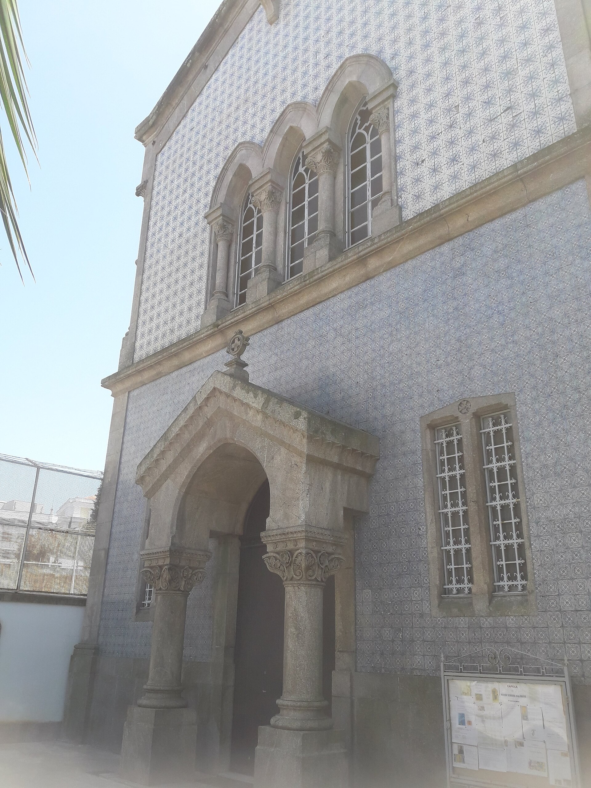Imagem de referência de Capela de Nossa Senhora dos Anjos, descrito nos dados abertos como igreja em Mariana, Brasil
