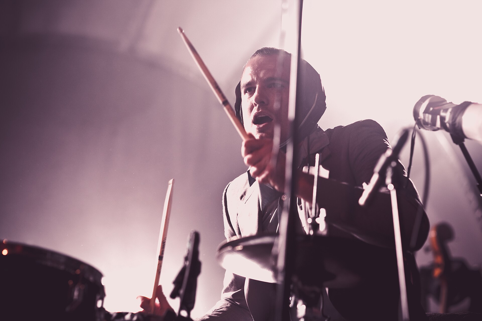Imagem de referência de Mutemath, descrito nos dados abertos como rock alternativo