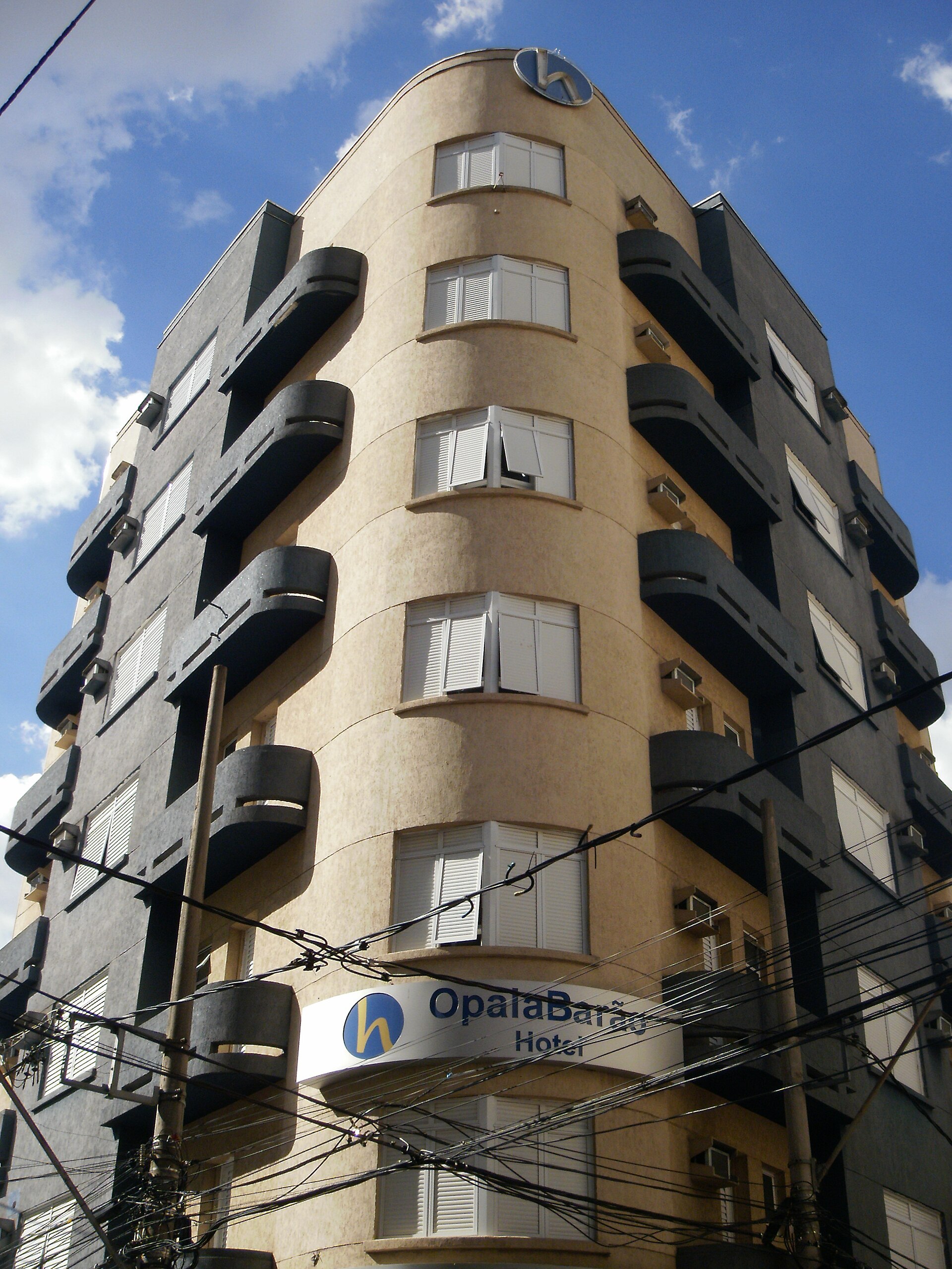 Imagem de referência relacionada a Edifício Santana, item descrito como edifício em Campinas, Brasil