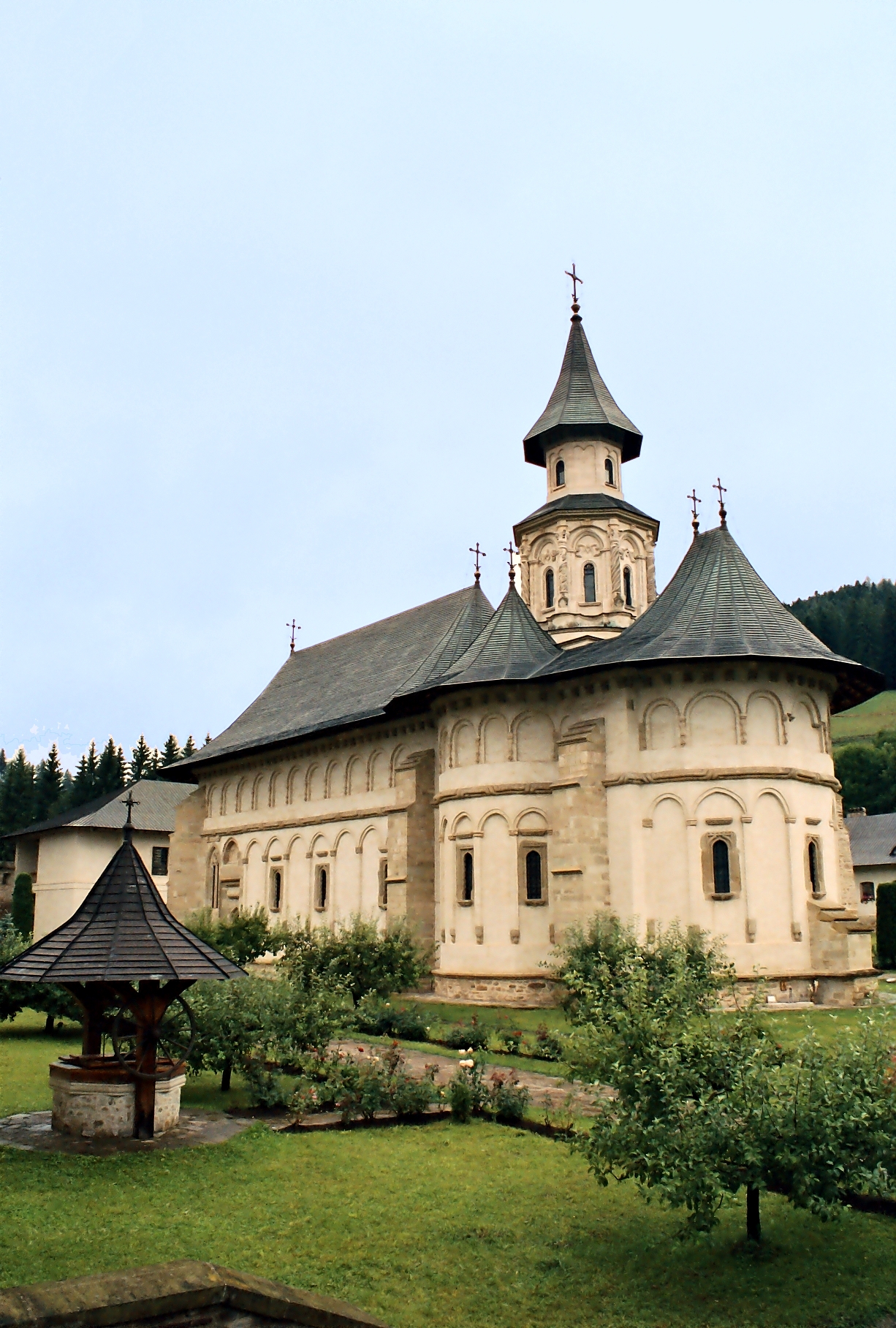 Imagem de referência relacionada a Bucovina, item descrito como região histórica dividida entre a Romênia e a Ucrânia