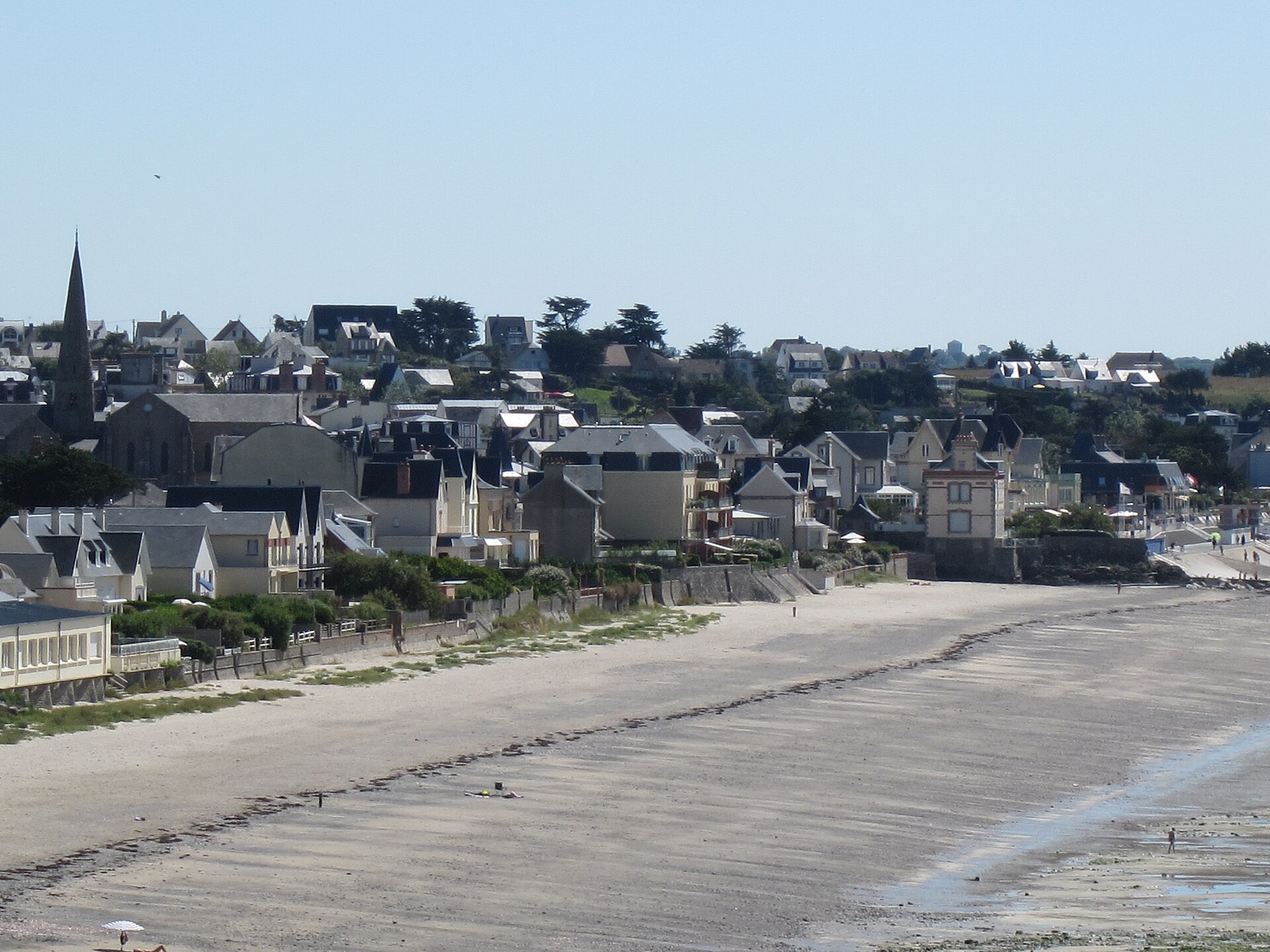 Imagem de referência de Saint-Pair-sur-Mer, descrito nos dados abertos como comuna francesa