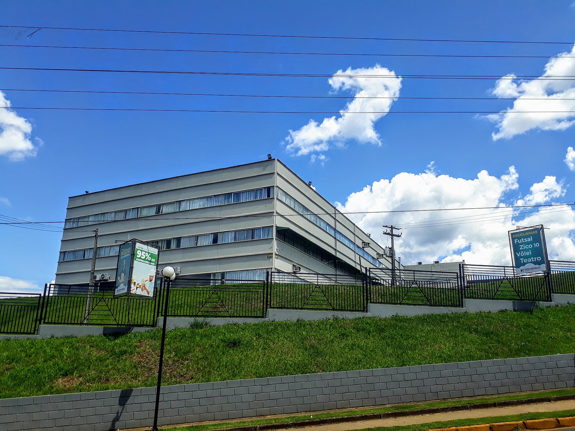 Imagem de referência relacionada a Faculdade de Telêmaco Borba, item descrito como faculdade privada com fins lucrativos em Telemaco Borba, Paraná