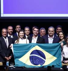 Flávio Bolsonaro anuncia Alfredo Gaspar como vice na disputa à Presidência Foto: WILTON JUNIOR/ESTADÃO CONTEÚDO