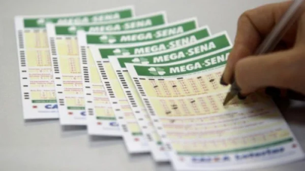 Mega-Sena 3058 acumula e prêmio sobe para R$ 102 milhões. Veja resultado