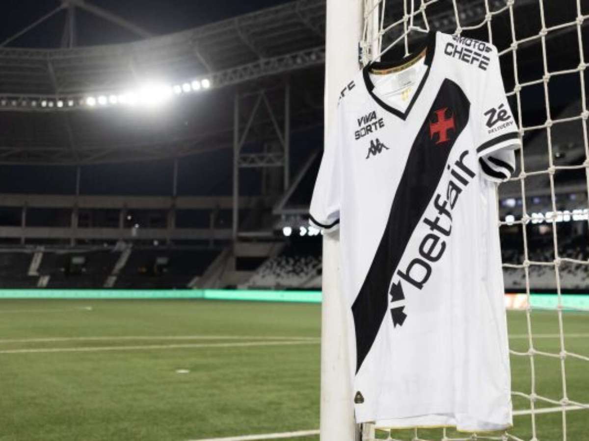 Vasco tenta vitória no sintético contra o Botafogo no Brasileiro
