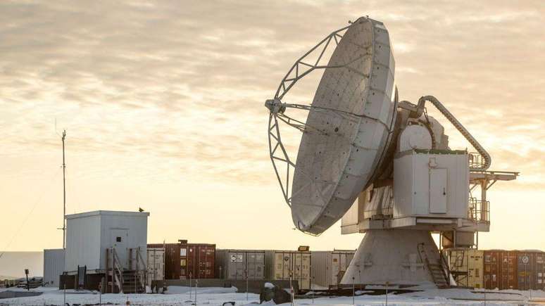 EUA confirmam ter colocado pela primeira vez armamentos no espaço