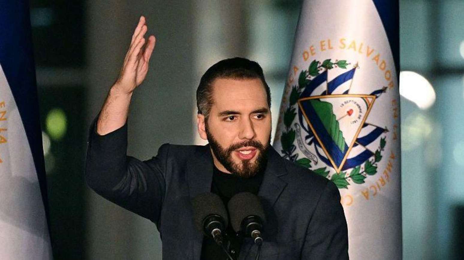 Nayib Bukele defende que suas medidas severas devolveram a calma às ruas de El Salvador e considera que suas forças de segurança cometeram 'poucos erros'
