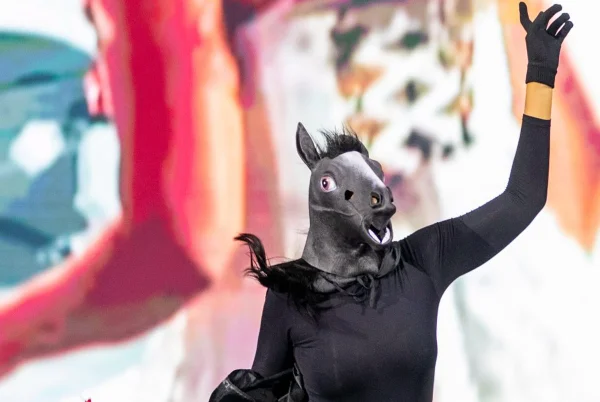 Vídeo: Daniela Mercury faz provocação ao filme Dark Horse no Rock in Rio