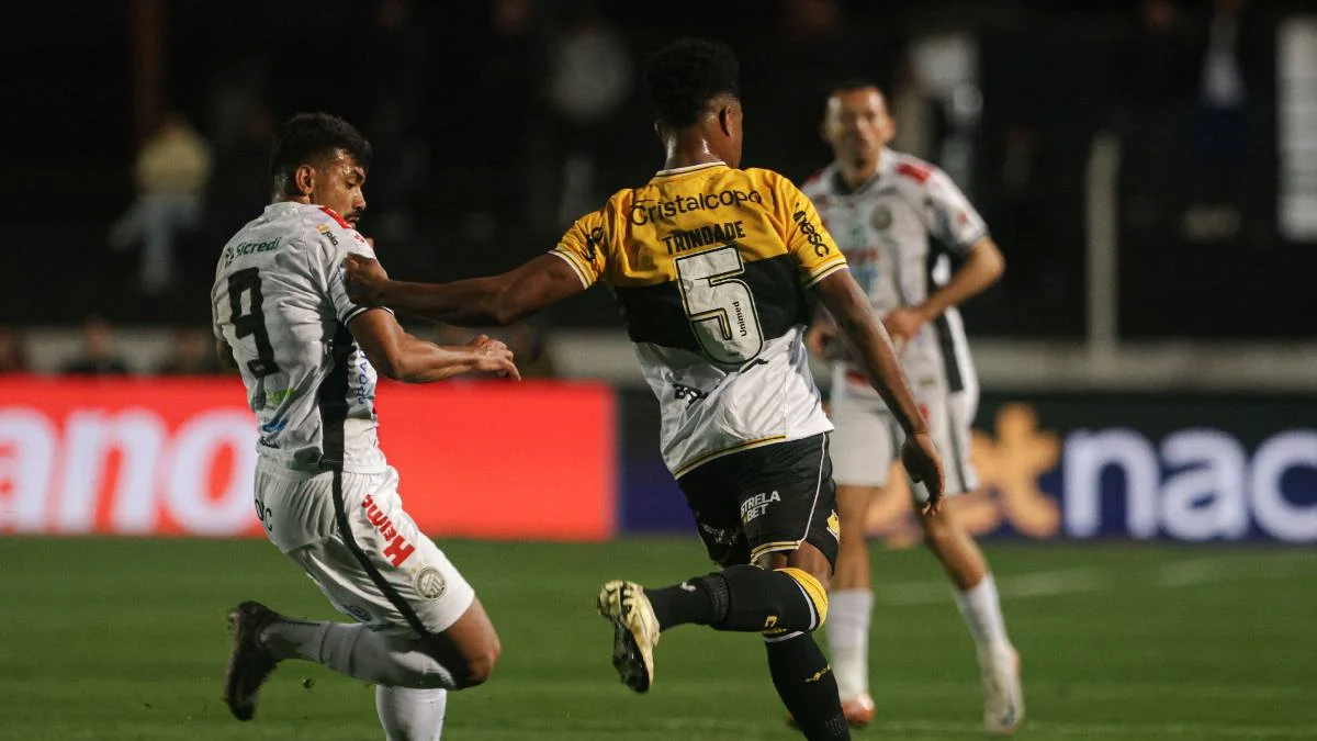 Briga pelo acesso: Criciúma e Operário-PR fazem confronto direto na Série B