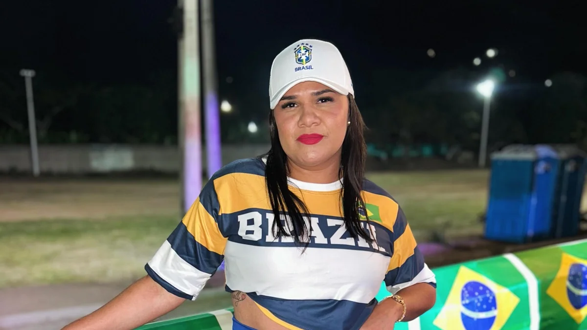 Cantora de forró sofre acidente com carreta e perde companheiro no Ceará