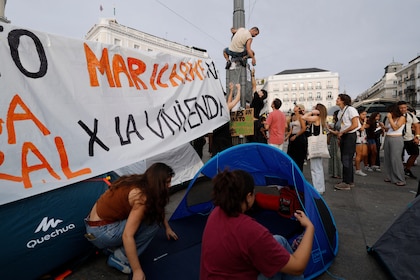 As imagens do acampamento na Puerta del Sol em Madri para protestar contra a crise habitacional