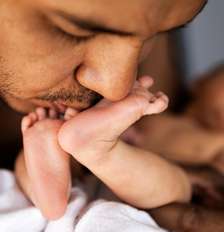 Licença paternidade diminui risco de depressão em homens Foto: evgeniyaphotography/Evanto / Boa Saúde