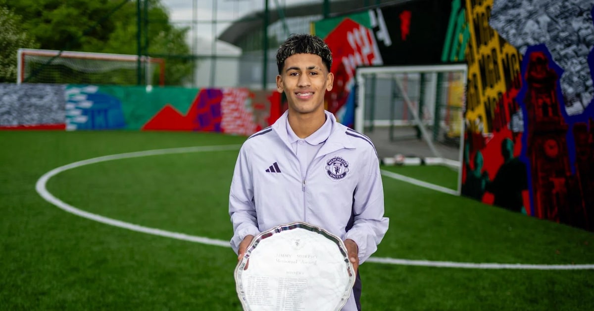 Joia de 15 anos que pediu para sair do United vira alvo de Real Madrid, Barcelona, PSG e Bayern