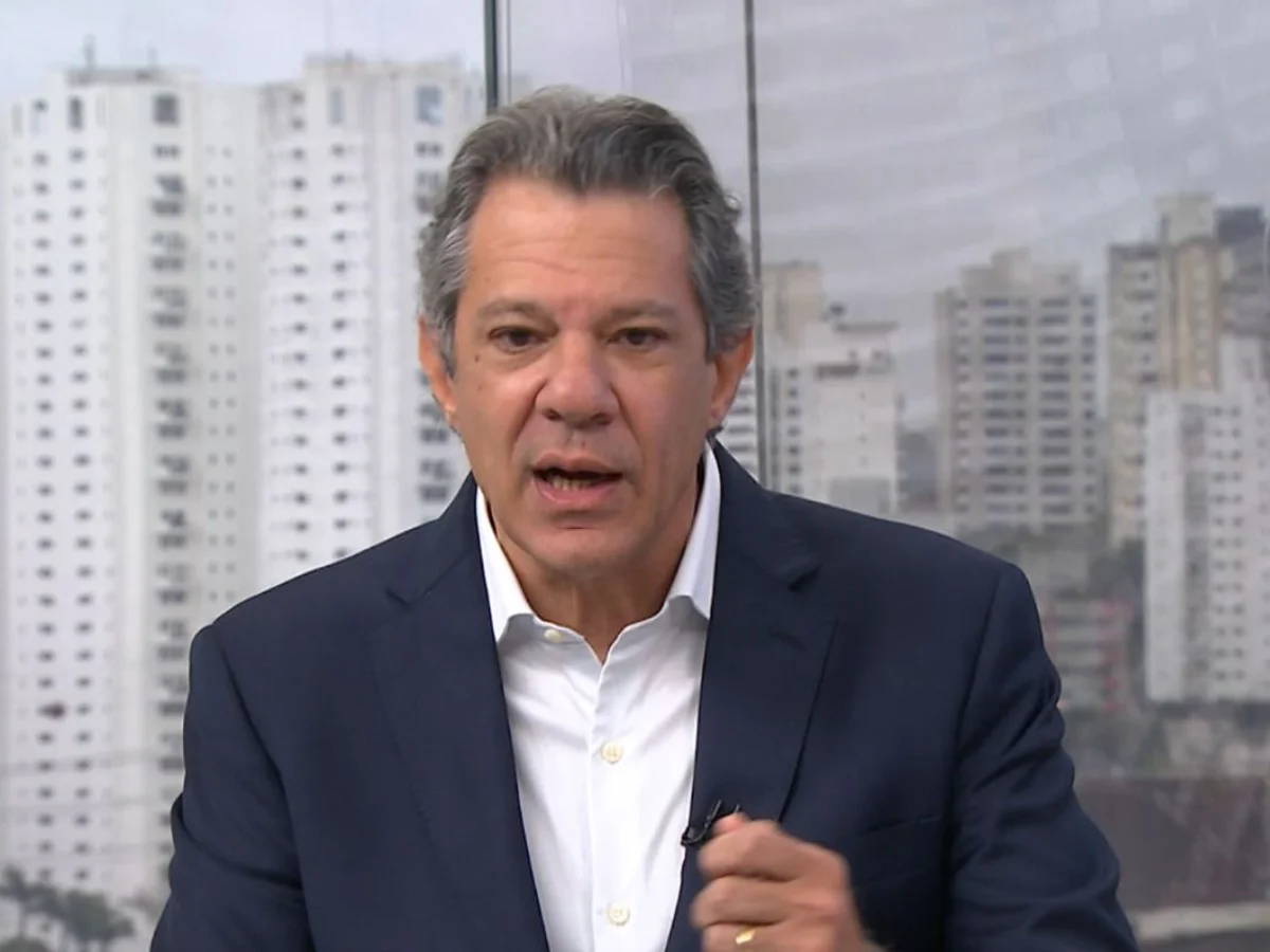 Haddad sobre rejeição em São Paulo: "Política está difícil para todo mundo"