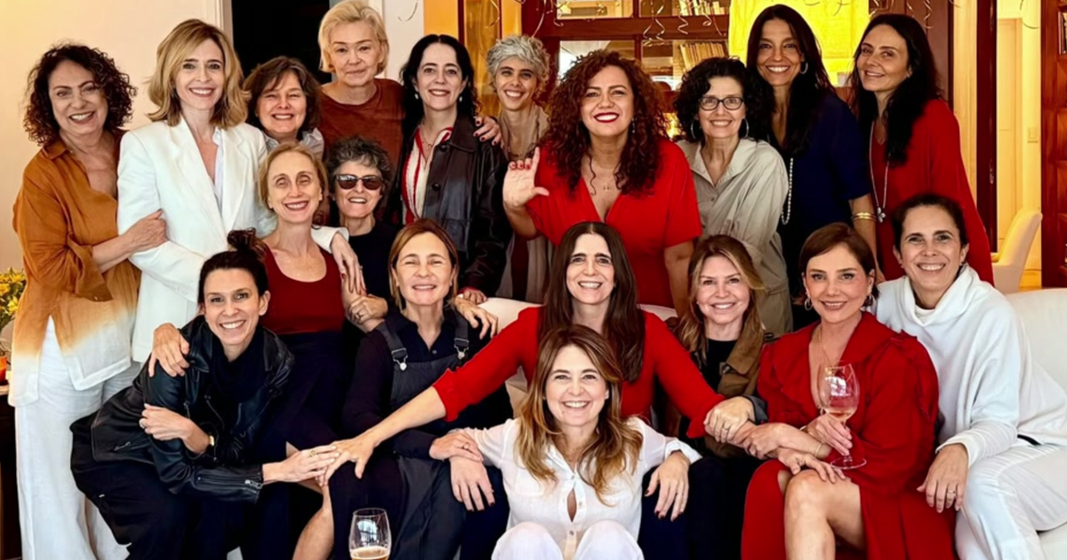 Malu Mader reúne time de amigas famosas para comemorar aniversário de 60 anos