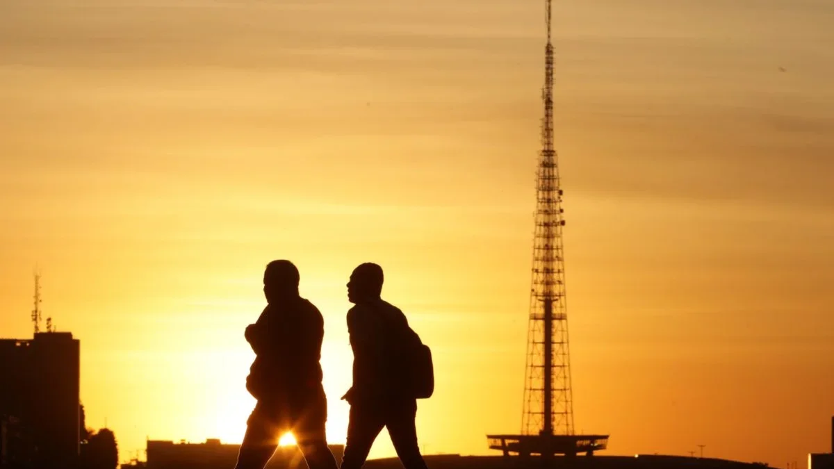 DF tem alerta de baixa umidade neste domingo e temperatura chega a 33°C
