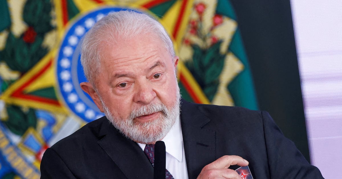Campanha de Lula aciona TSE e pede direito de resposta após propaganda eleitoral de Flávio