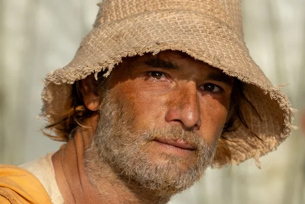 Rodrigo Santoro não é reconhecido por influenciador nos EUA e reage