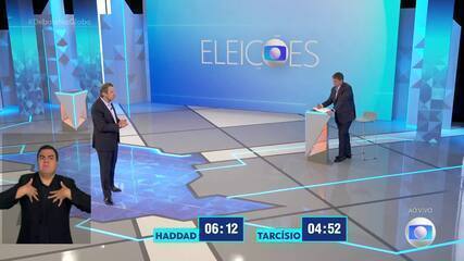 Debate em SP: Haddad pergunta para Tarcísio sobre mortes em obras da Sabesp