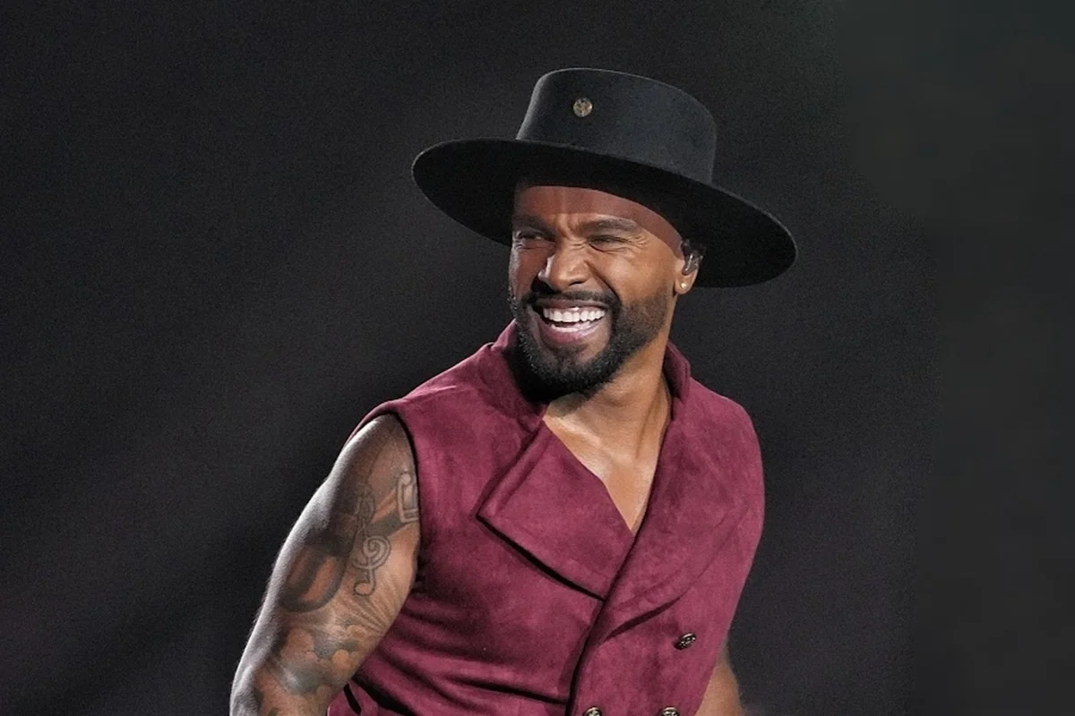 Imagem da matéria: Alexandre Pires é alvo da PF em operação que investiga venda de minério