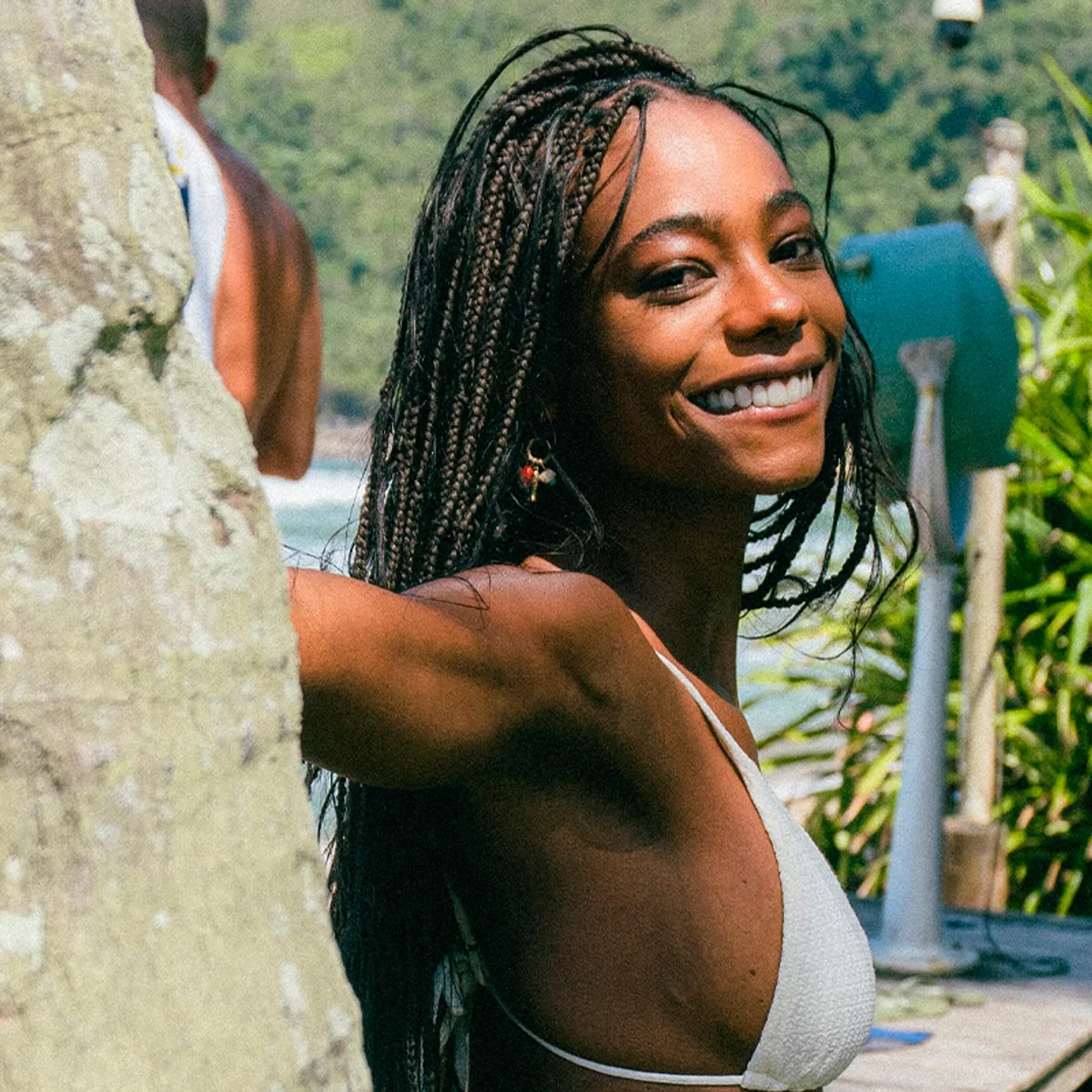 Famosos se unem em campanha para encontrar a modelo Dandara Couto
