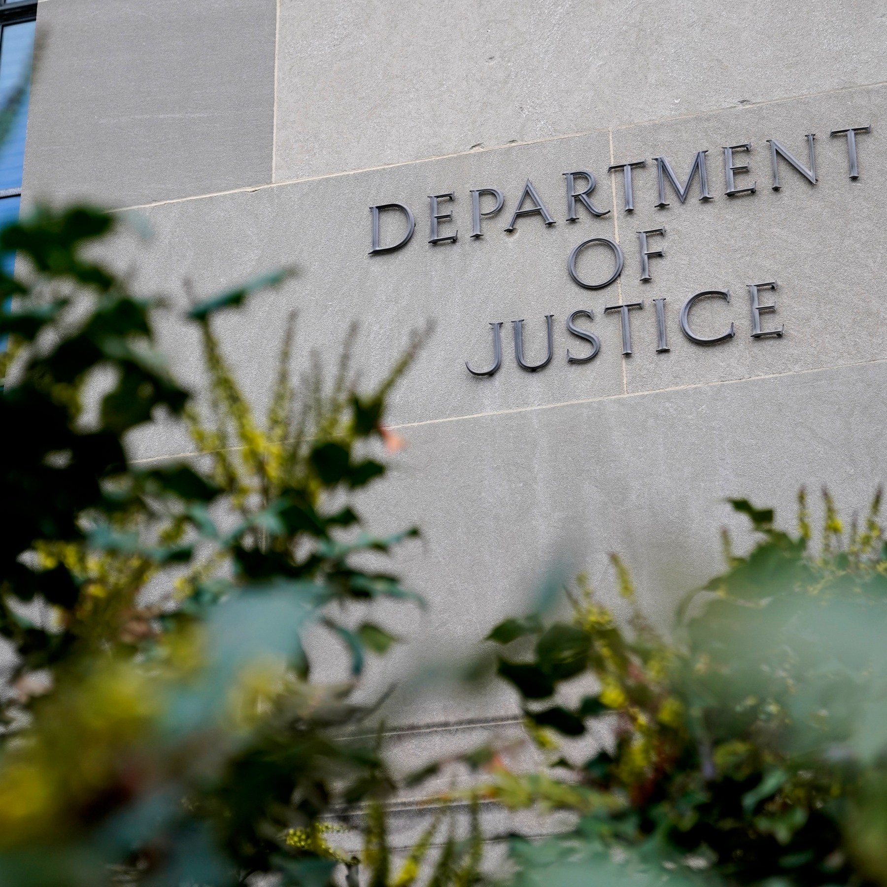 Funcionários de Trump buscam um número recorde de casos para retirar a cidadania dos EUA
