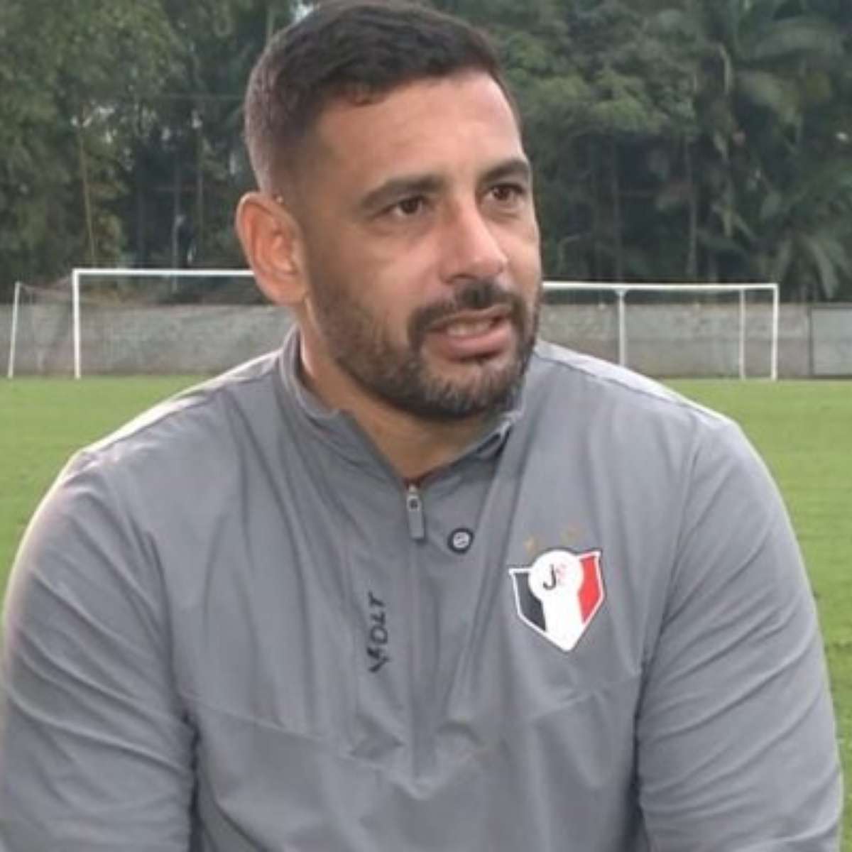 Diego Souza é suspenso por conta do uso de licença falsa de treinador