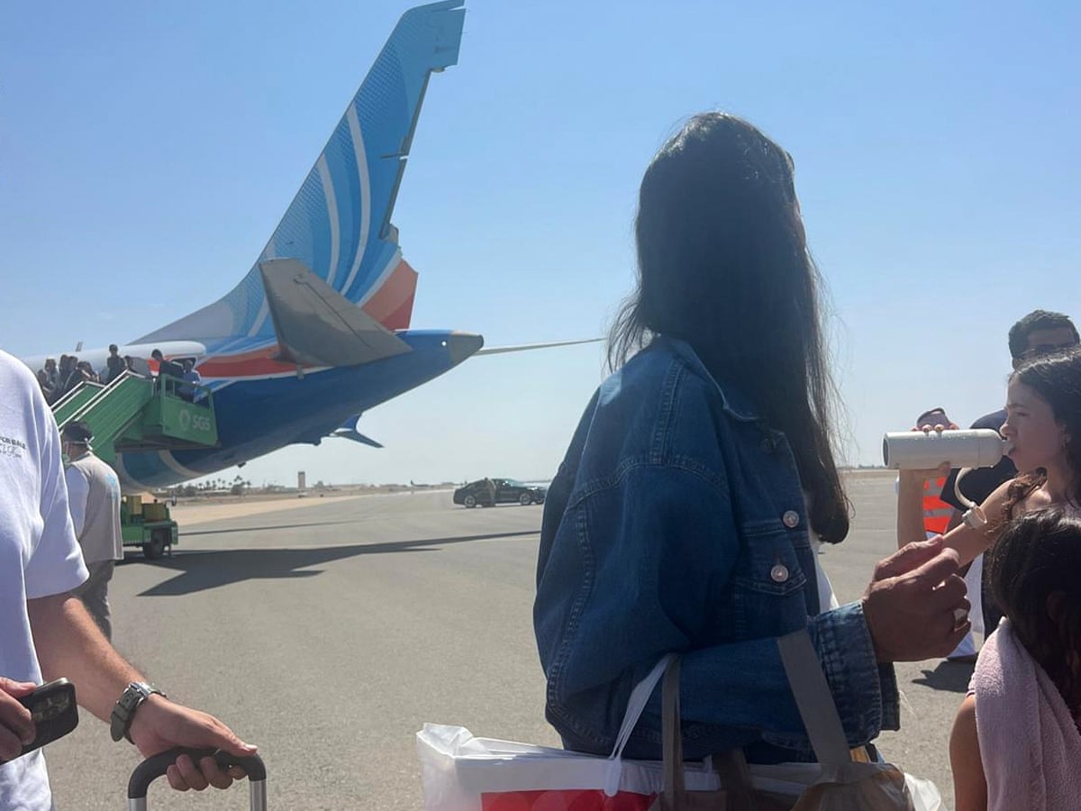 O copiloto da Flydubai usou um machado de emergência para atacar o capitão, diz a EAU