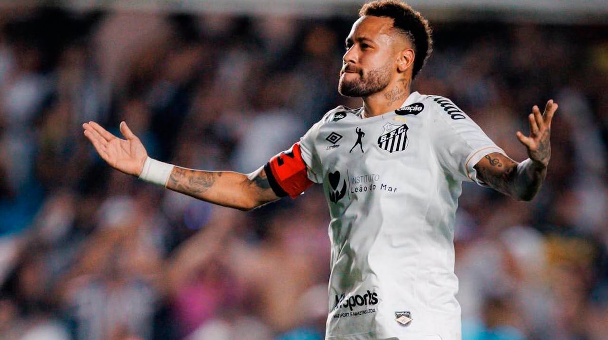 Neymar é exaltado por jornal espanhol após gols em Santos x Flamengo: ‘Revoluciona o Brasileirão’