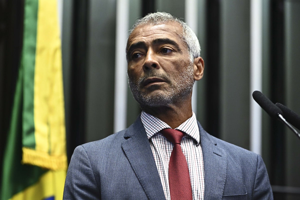 Romário defende Cristiano Ronaldo por sair de concentração após atrito com Jesus: ‘Eu faria igual’