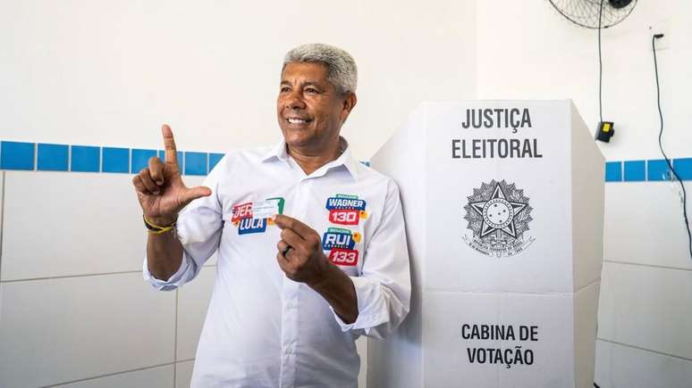 Jerônimo Rodrigues é reeleito em 1º turno e mantém hegemonia de 20 anos do PT na Bahia