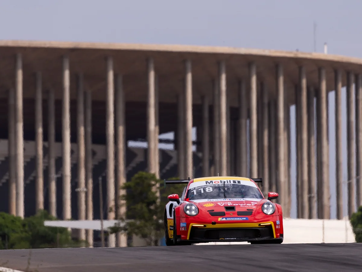 Veja como ficou o pódio da categoria Carrera na Porsche Cup em Brasília