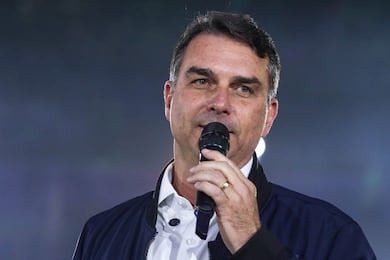 Flávio turbina gastos com Facebook na reta final do 2º turno; soma é de R$ 12,8 milhões