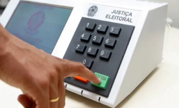 Eleições podem terminar no 1º turno em 18 dos 27 estados, apontam pesquisas - destaque galeria
