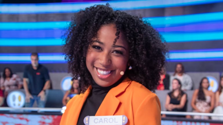 Carol Roberto, atriz mais nova a viver Tina Turner, fala sobre os desafios do papel e garante: ‘Entrei de cabeça’