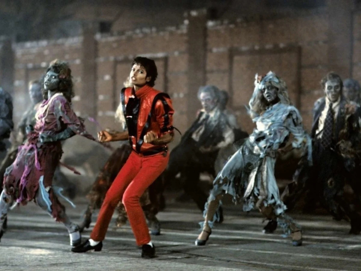 Icônica jaqueta usada por Michael Jackson em Thriller vai a leilão