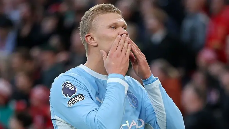 O Man City venceu com folga o Liverpool de 10 jogadores