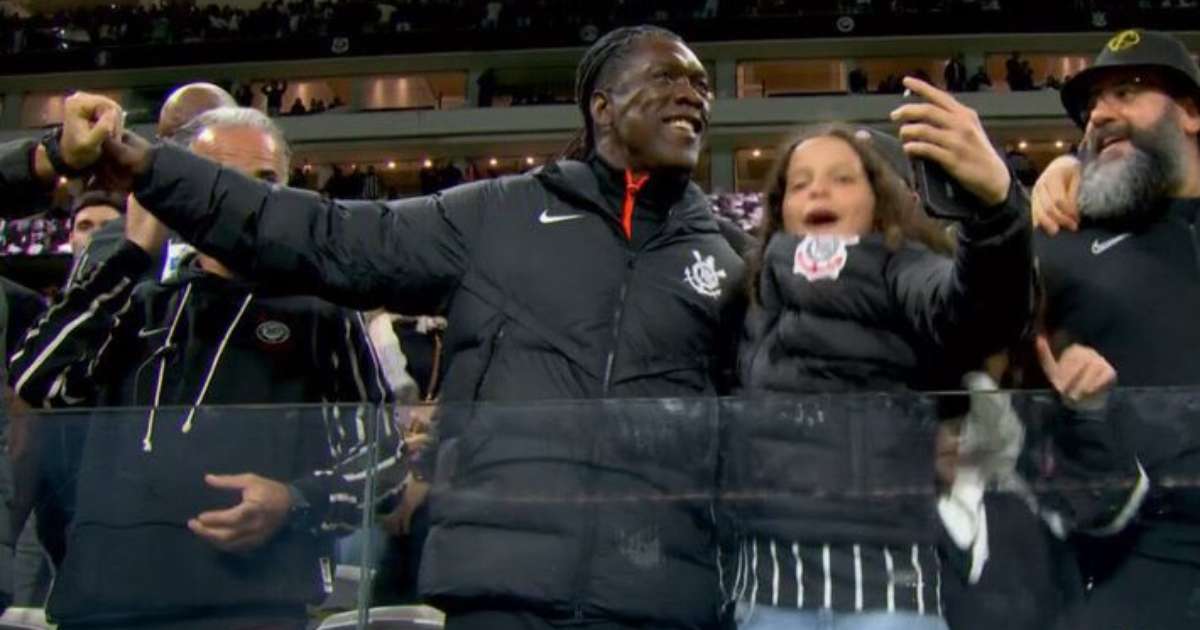 'VAR salva Seedorf': estreia do holandês no Corinthians repercute em jornal espanhol