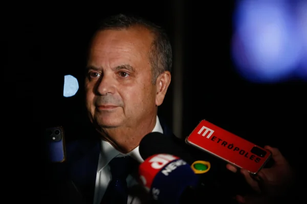 Marinho diz a Fachin que Senado não será omisso sobre crimes de ministros
